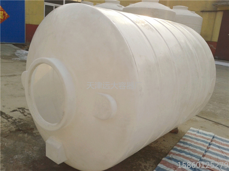 供应赤峰储水桶塑料厂家现货，2吨储水桶塑料价格图片