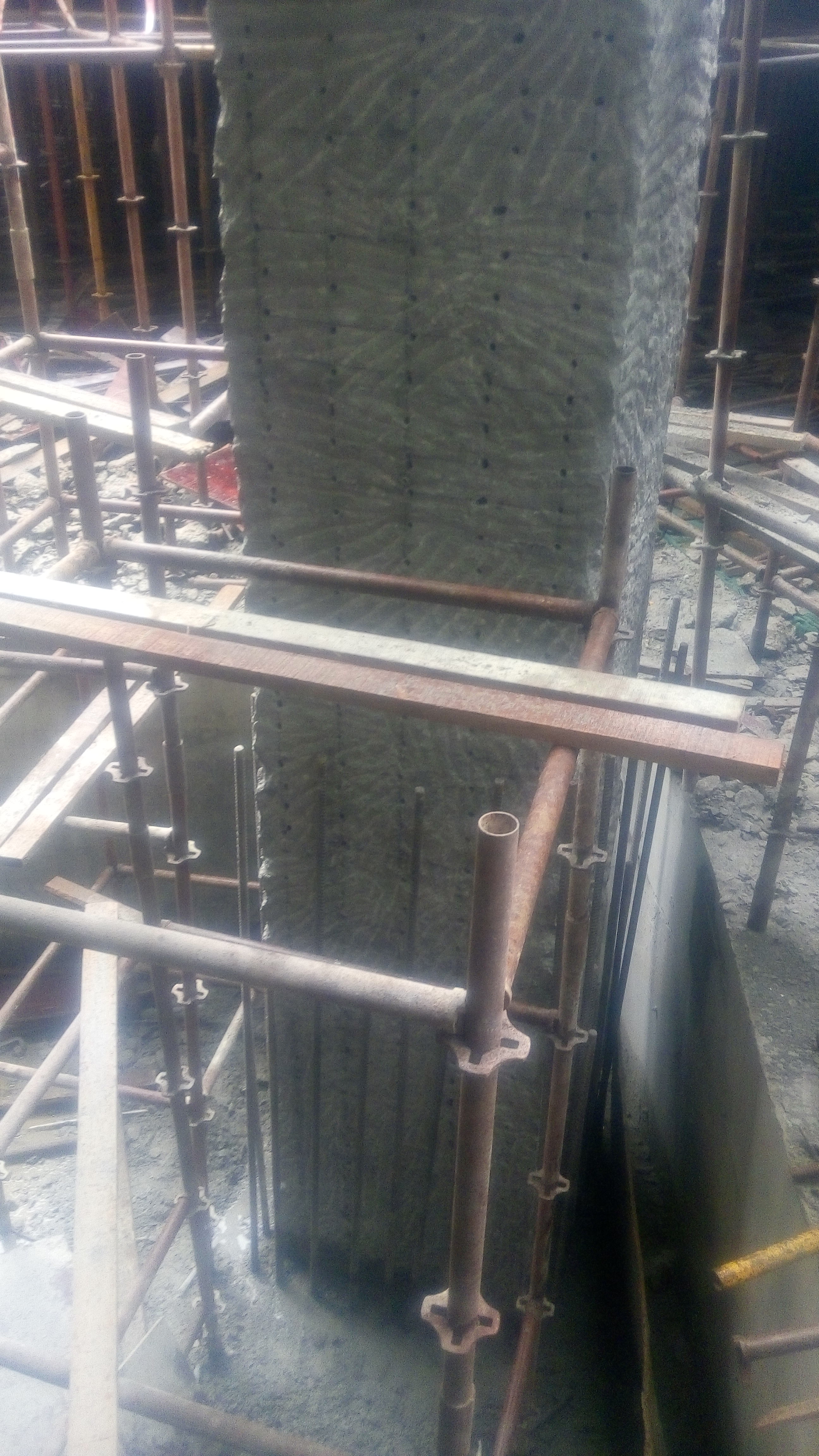 专业广州金沙洲筋钢筋/钢板加固/碳纤维加固
