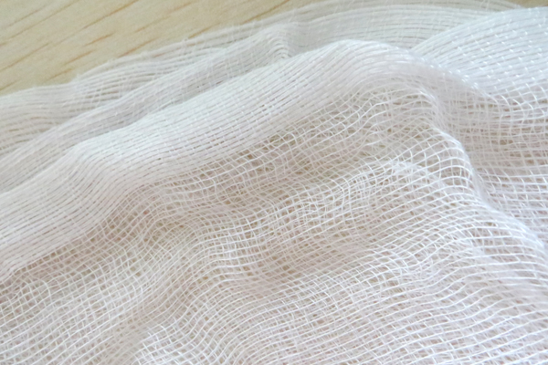 供应用于被里料纱布的纯棉被里料婴儿抱被纱布桥一芳纱布定制批发厂家出售