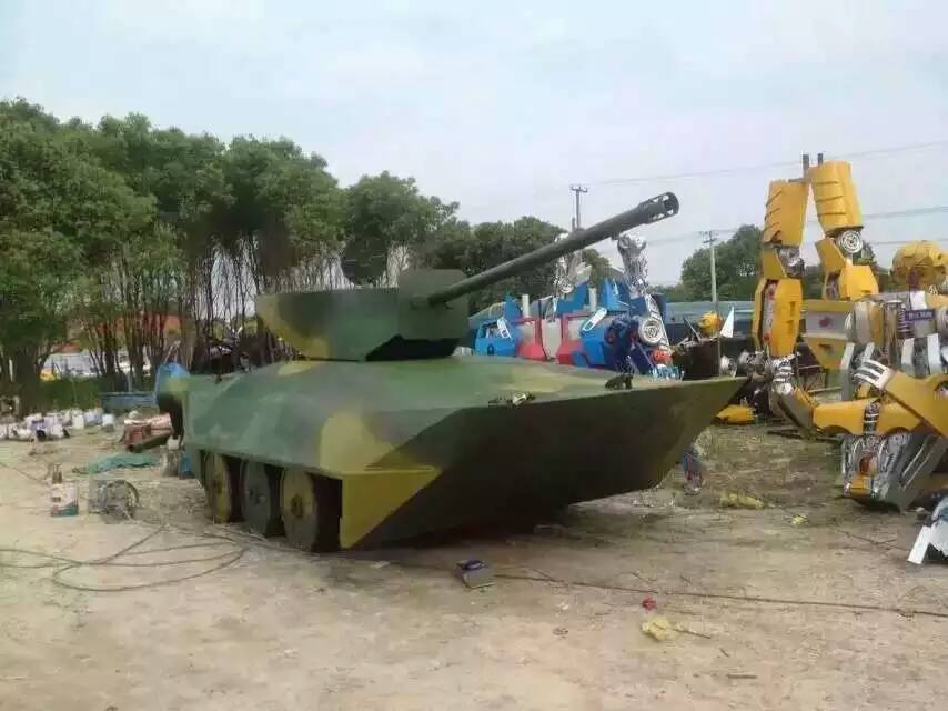 供应直升机坦克军事展览模型水上充气城