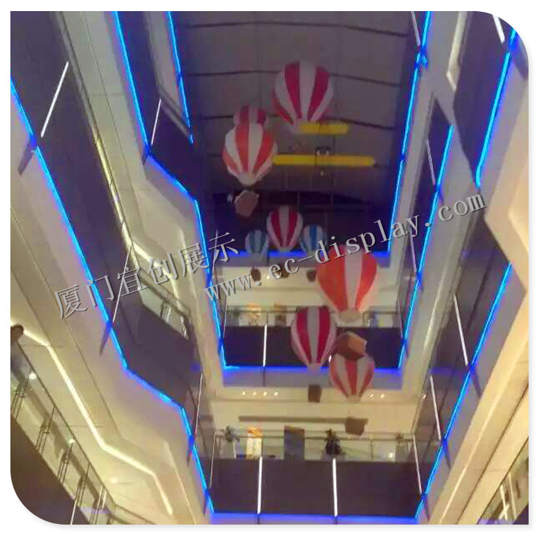 供应用于的商场中庭中空装饰 热气球道具 气球道具 专业橱窗 商场美陈制作厂