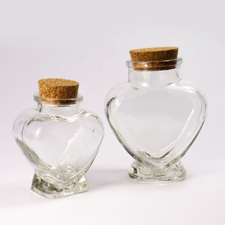 广州市批发心形装饰玻璃瓶厂家供应批发心形装饰玻璃瓶