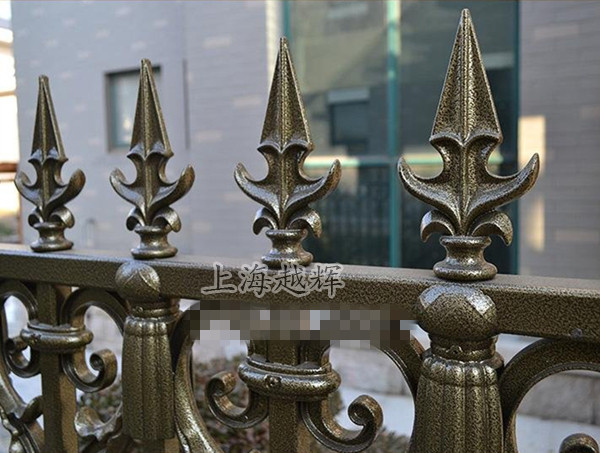 供应用于室外庭院的上海别墅铝艺铸铝庭院防盗装饰栏杆
