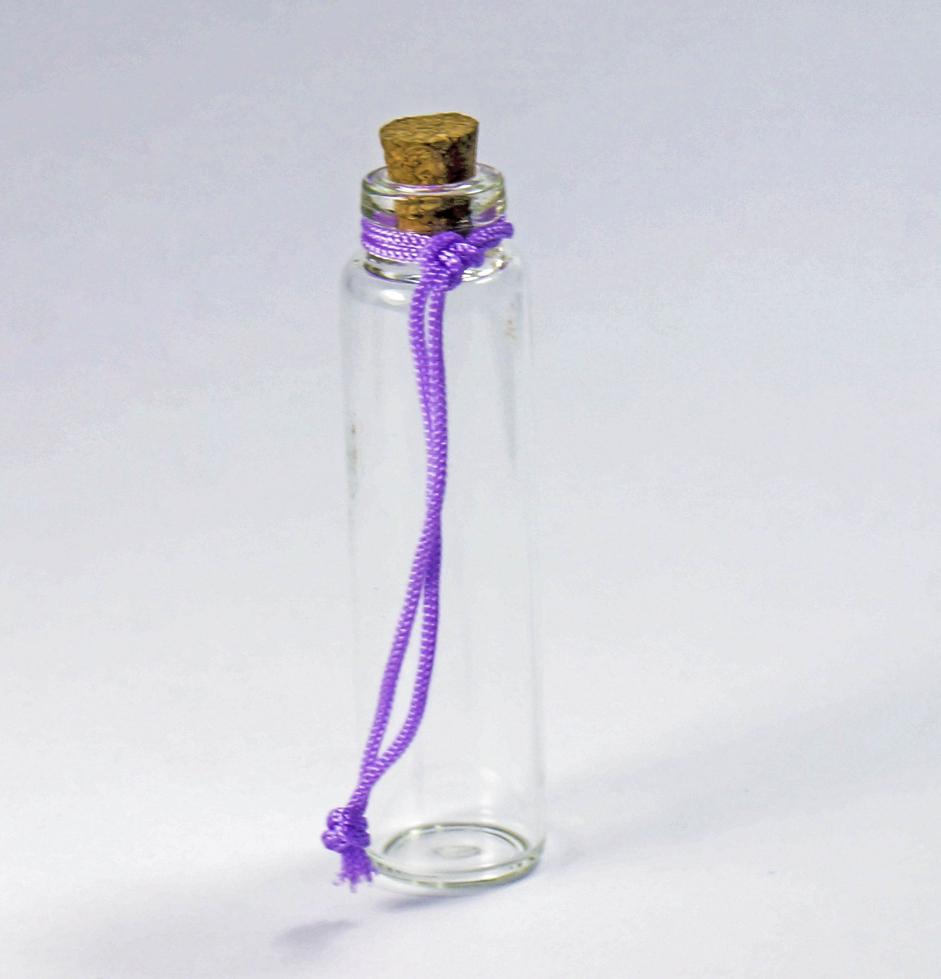 2230小玻璃瓶供应2230小玻璃瓶小口吊饰瓶香水瓶