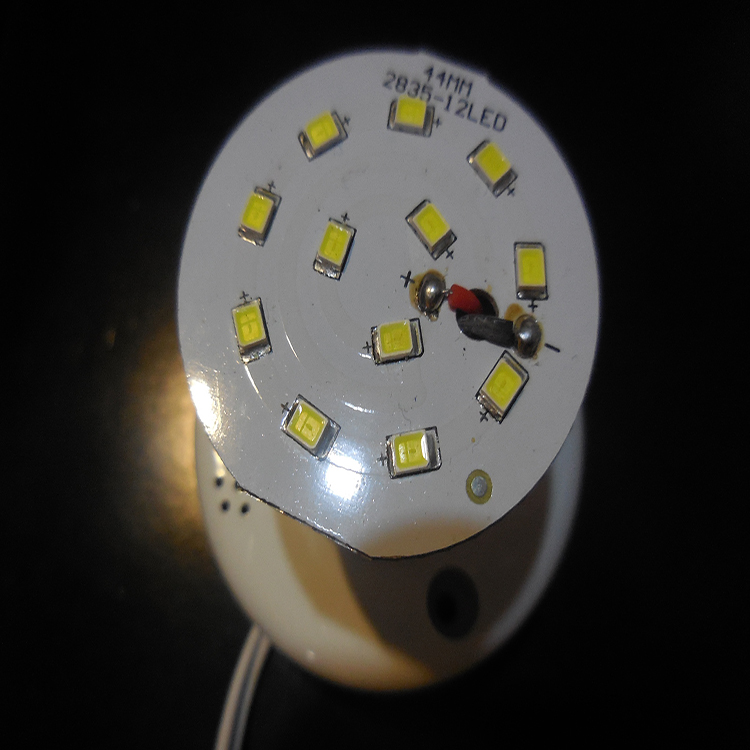 批量供应光声控LED灯座批发