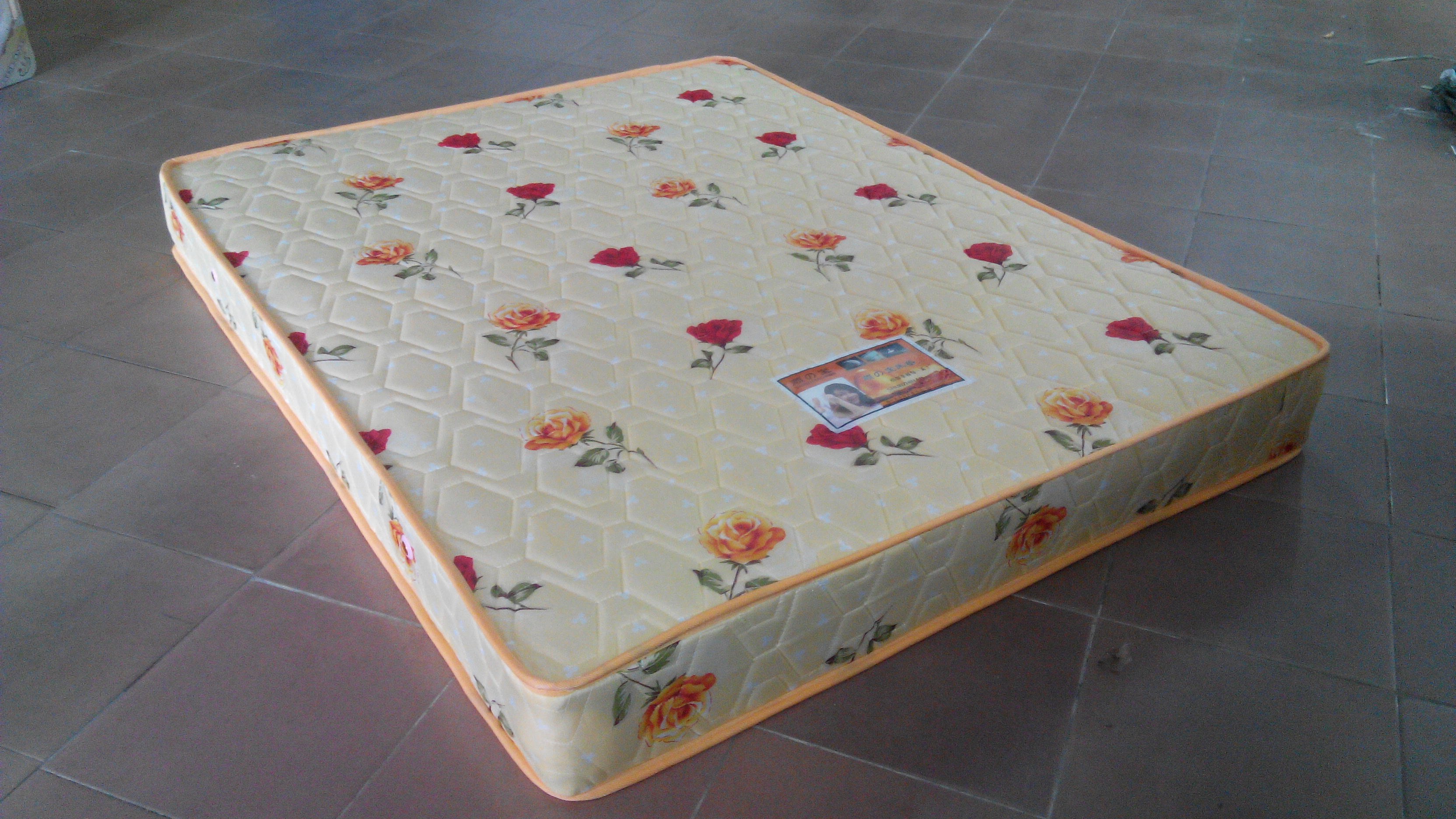 供应东莞家具厂特价普通整装单面棕床垫