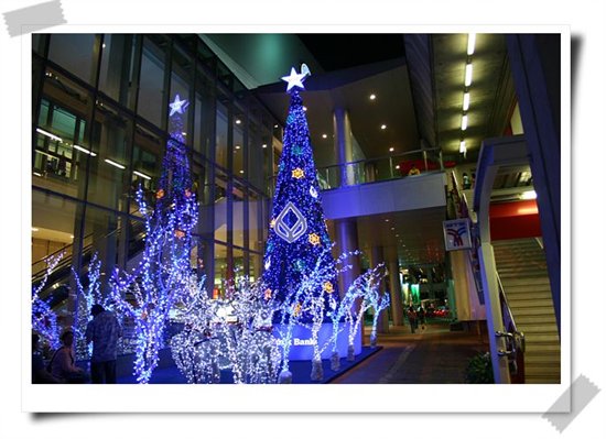 北京大型圣诞树生产厂家【树木亮化灯饰画】圣诞树安装图片