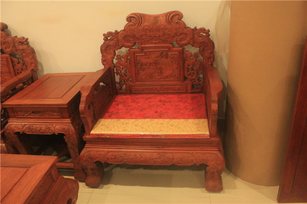 供应用于生活家居的红木沙发 非洲缅甸花梨木沙发图片