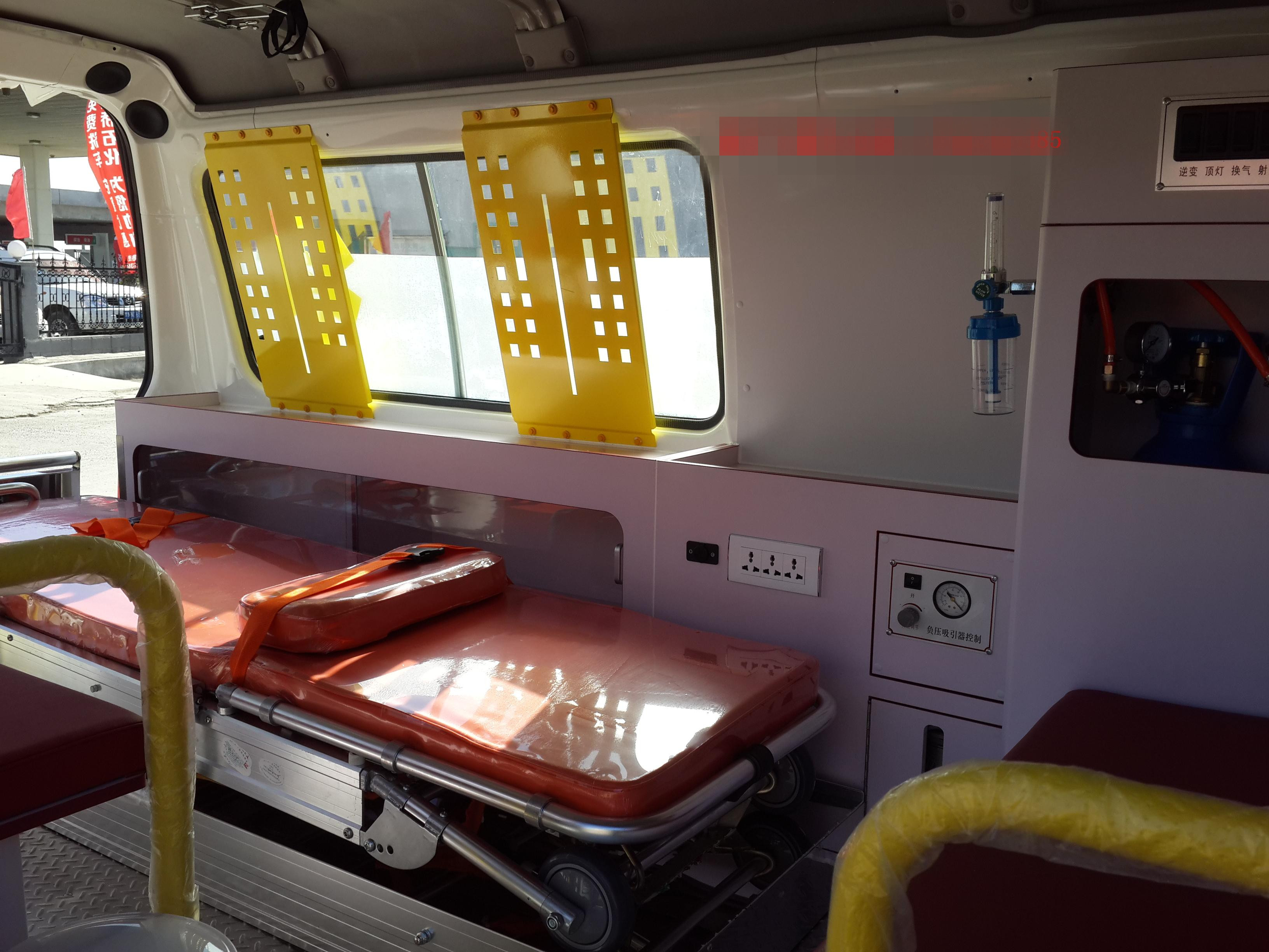 郑州市东南得利卡救护车厂家供应东南得利卡救护车销售13592455385