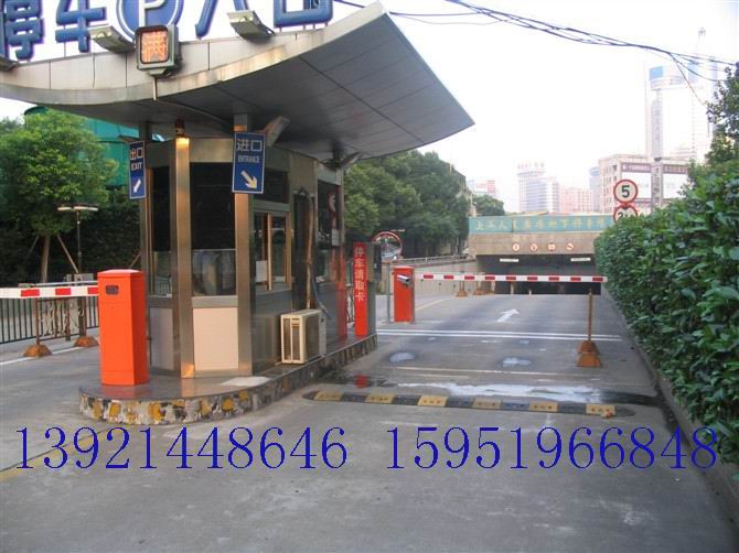 供应用于南京读卡停车的南京车牌识别系统/南京远距离停车