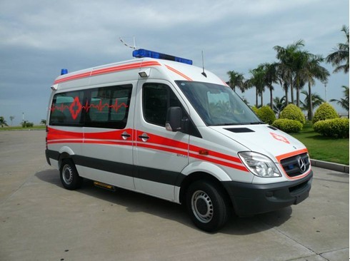 中山120救护车收费标准-长途救护车医疗转运中心图片
