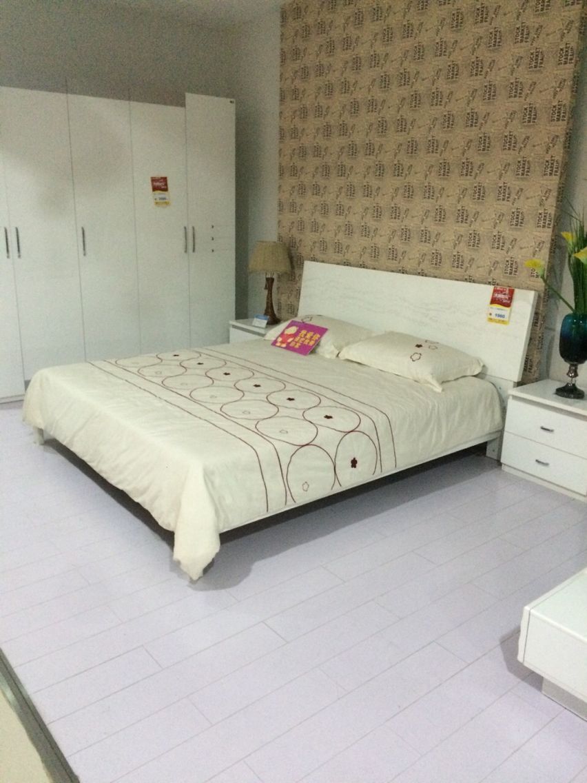 供应长沙买现代床去哪儿 博丰家居广场 现代简约板式床1.5M1.8M品牌板式床 双人床家居 婚床