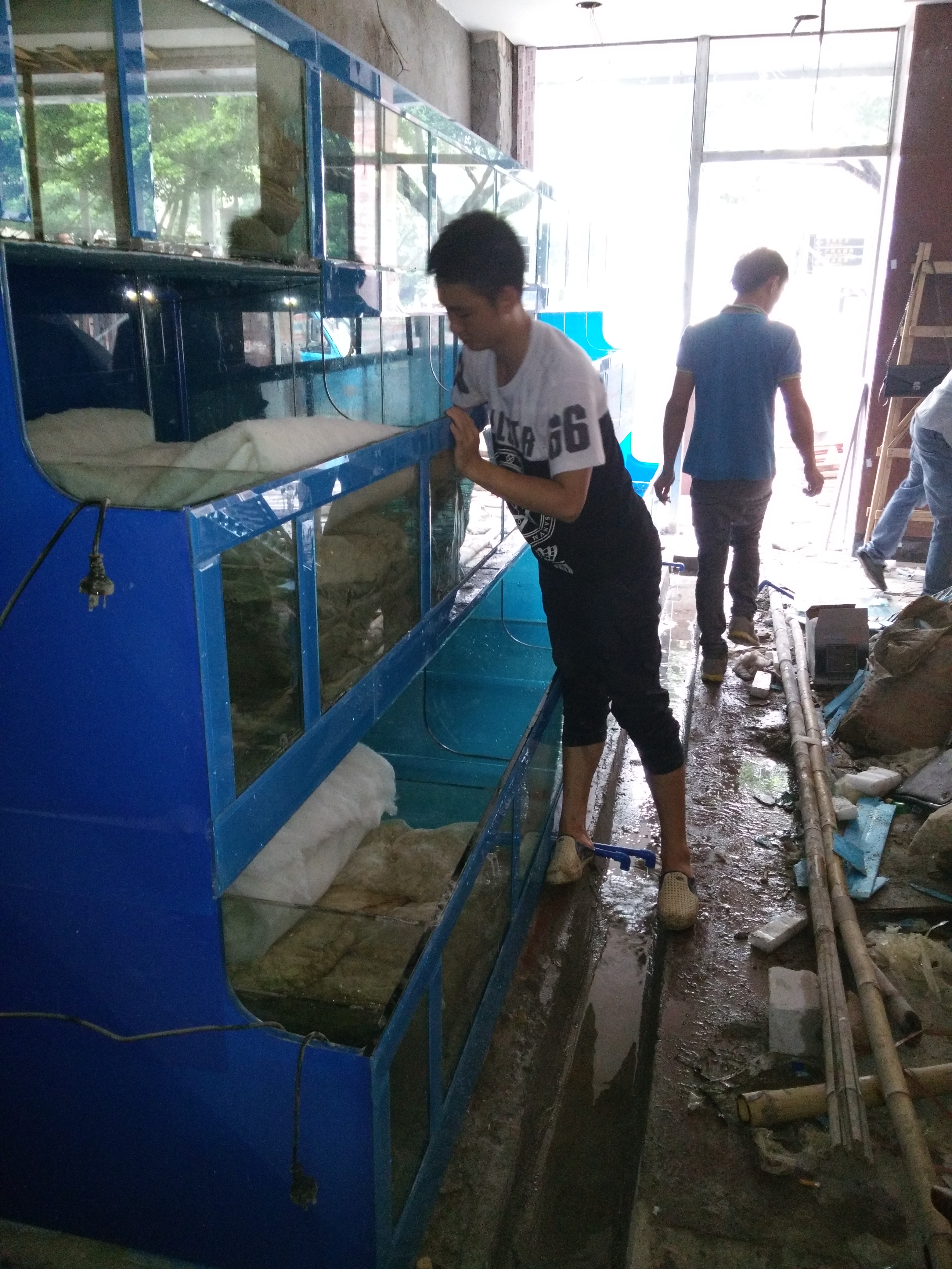供应用于海鲜池的广州清洗海鲜鱼池过滤系统换水消毒图片