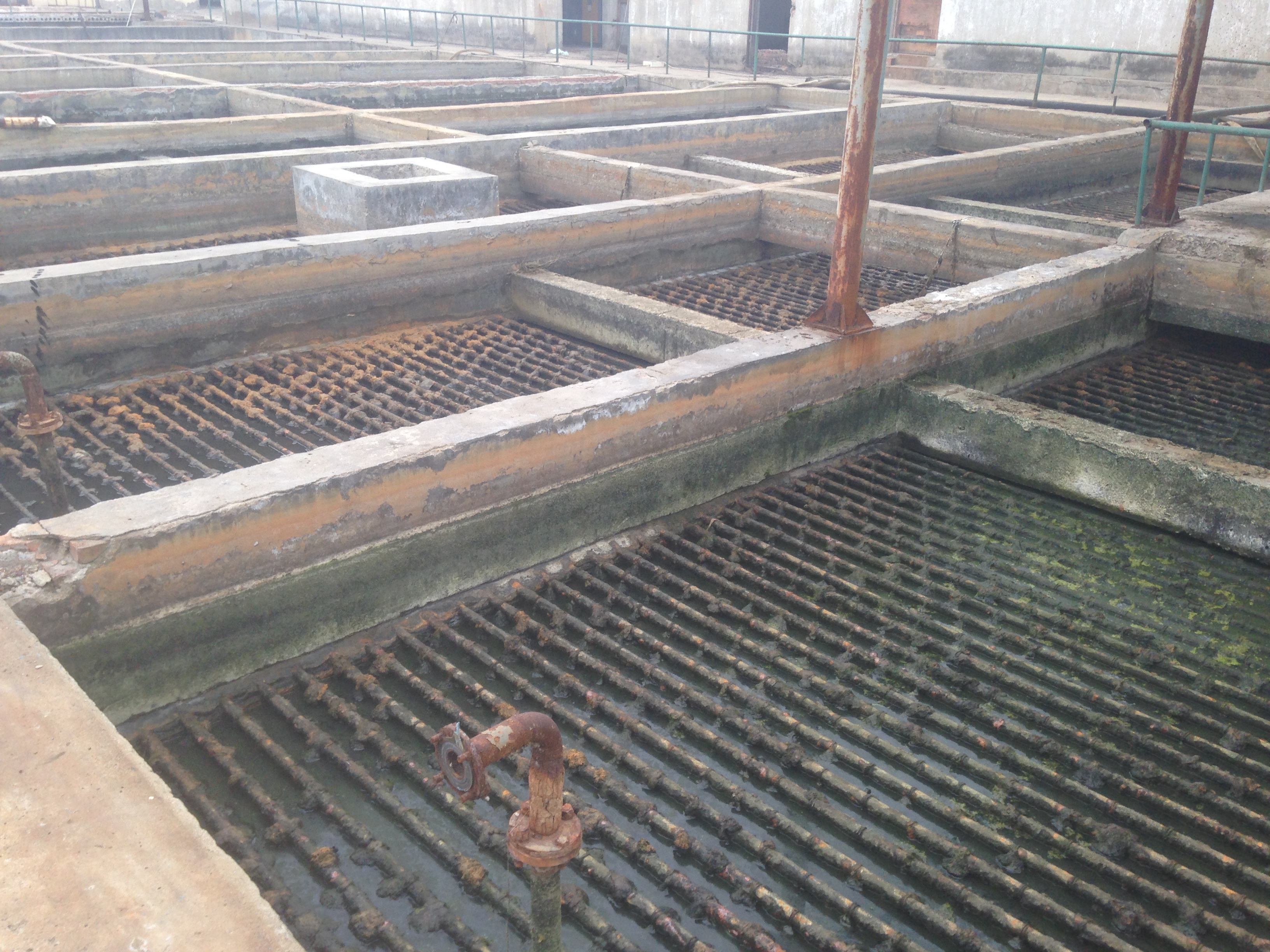 供应徐州工厂小区抽化粪池污水池清淤泥图片