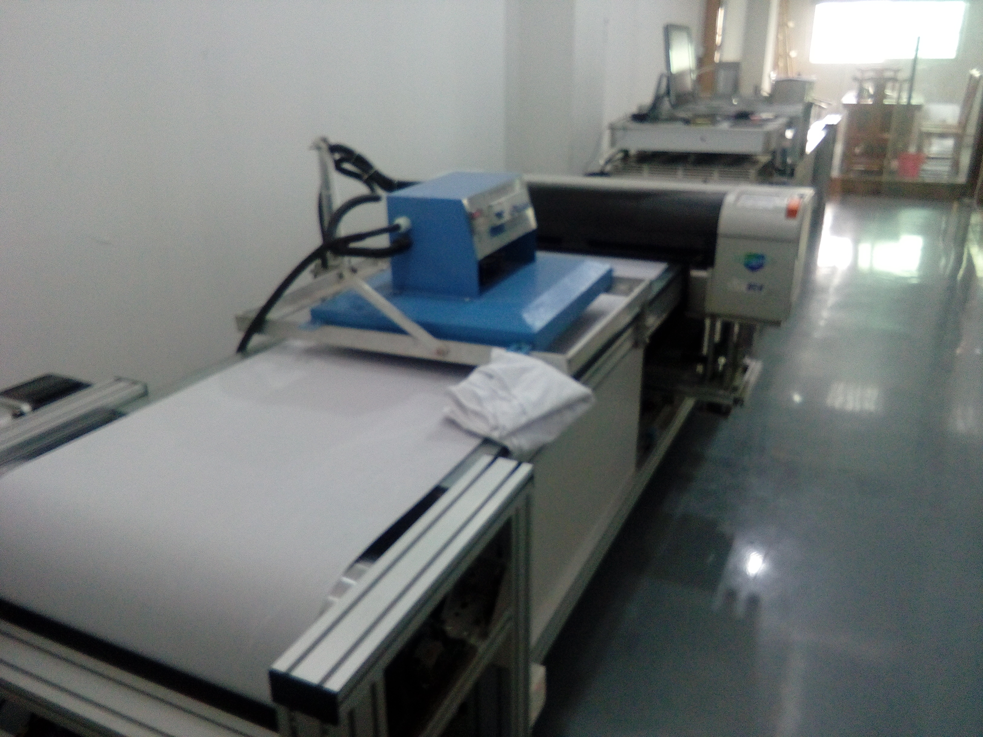 广州市全棉印花机 直喷印花机 数码印花厂家供应用于服装印花的全棉印花机 直喷印花机 数码印花