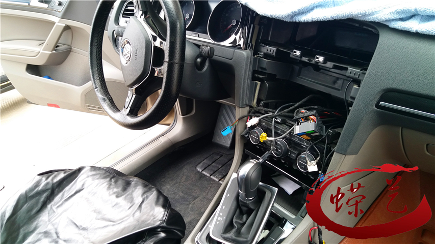 供应用于原装改装的大众高尔夫7安装原厂自动泊车功能原厂胎压蓝牙电话Carplay系统驾驶模式