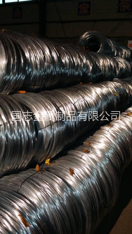 供应用于大棚的厂家直供镀锌钢丝、价格优惠，质量