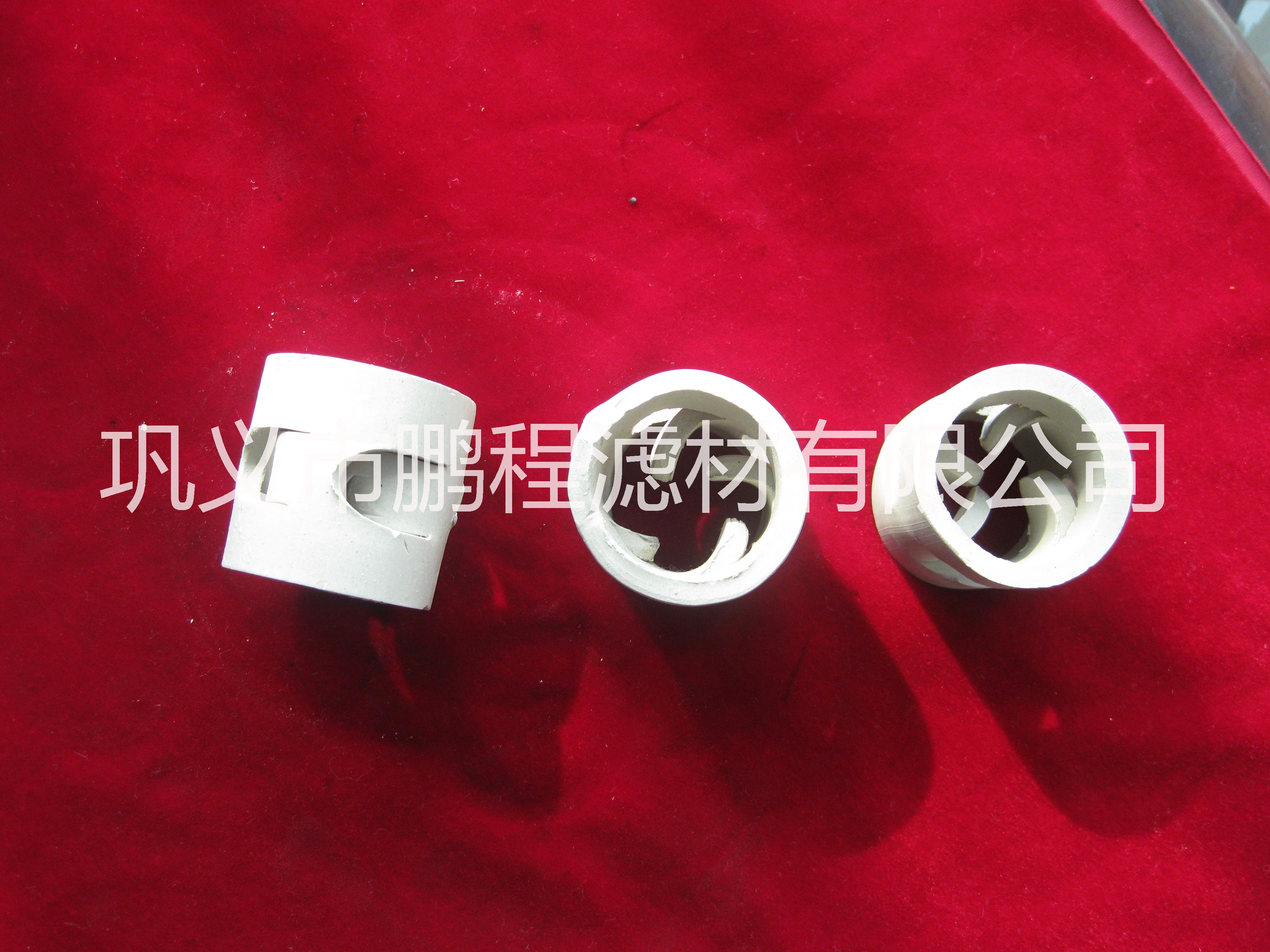 重庆瓷质填料厂家/瓷质鲍尔环/瓷球/瓷质拉西环填料图片