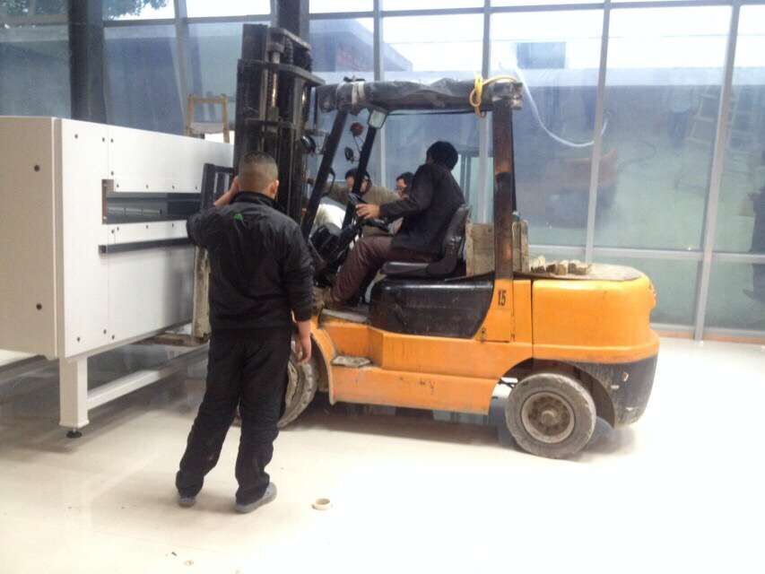 上海市松江专业搬家搬厂搬迁机械设备装卸厂家