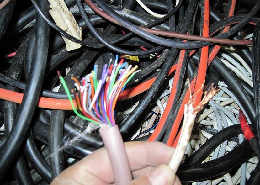 成都市雅安电线电缆回收厂家雅安电线电缆回收公司 雅安电线 电缆回收私下交易高价回收电线电缆