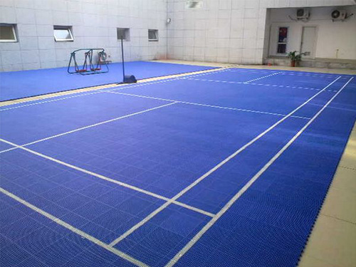 篮球场专用的地板/正蓝拼装地板图片