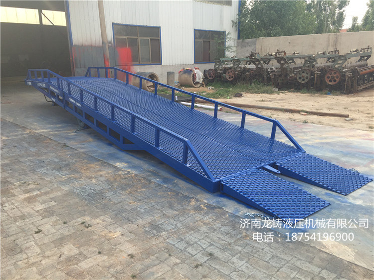 济南市芜湖8/10吨登车桥可移动升降台厂家