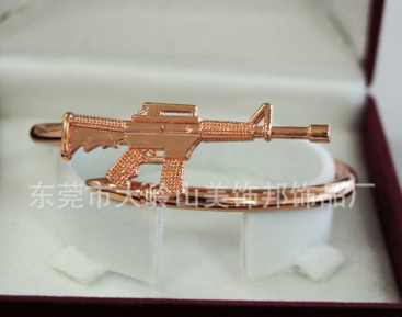 厂家批发美国原创LanascoLarodiamonds名媛同款机枪AK47经典情侣钛钢手镯图片