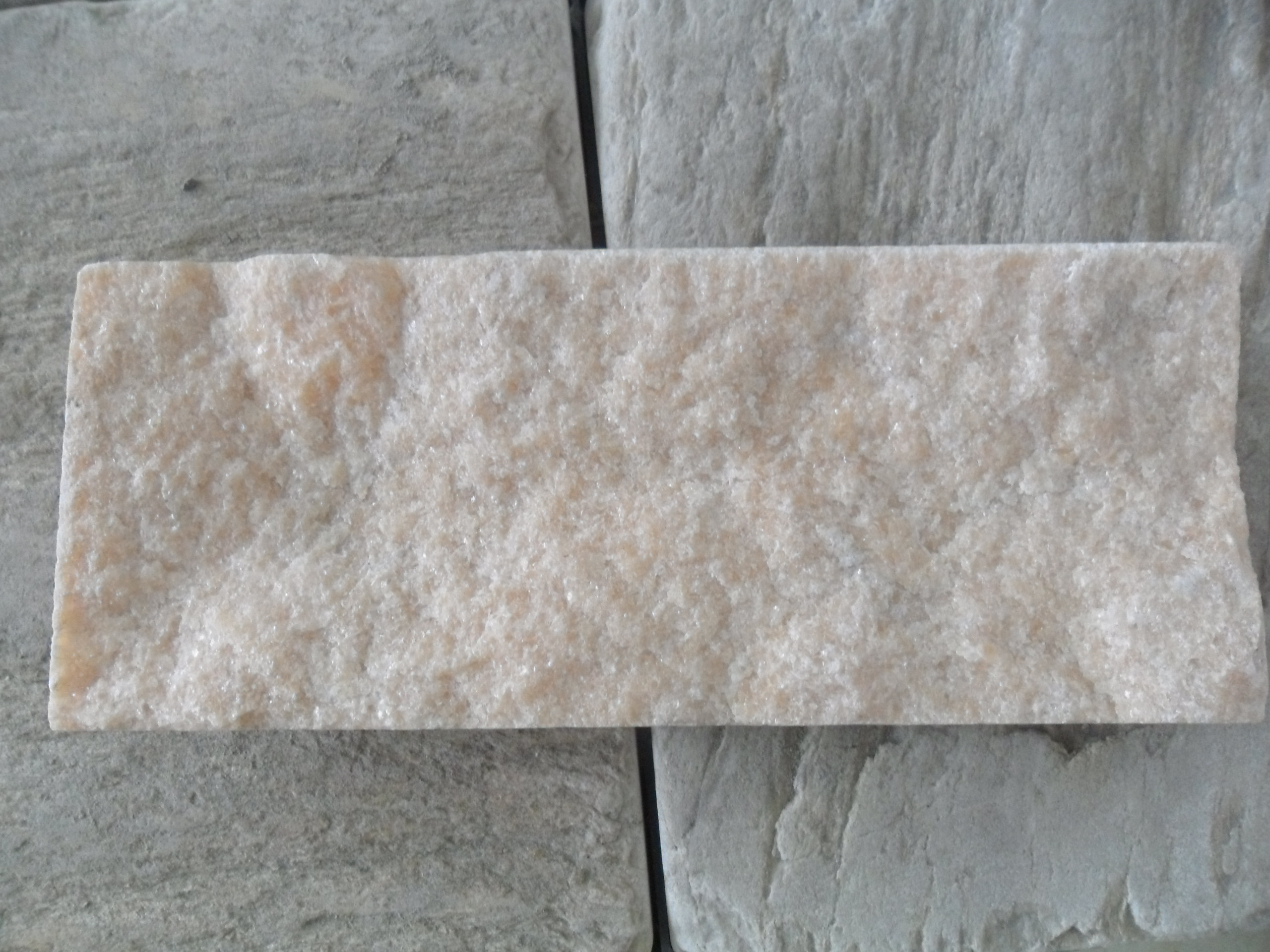 南阳市蘑菇石的规格厂家外墙砖石材 蘑菇石的规格