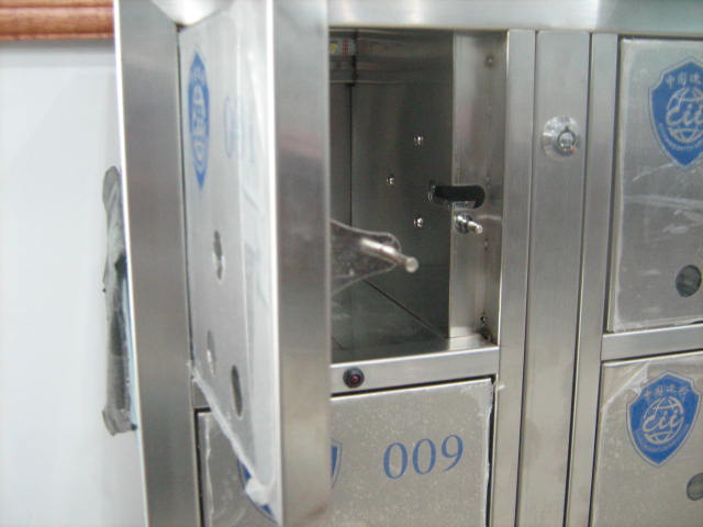 供应深圳红叶锁业工具箱锁，智能保管箱锁，信报箱锁图片