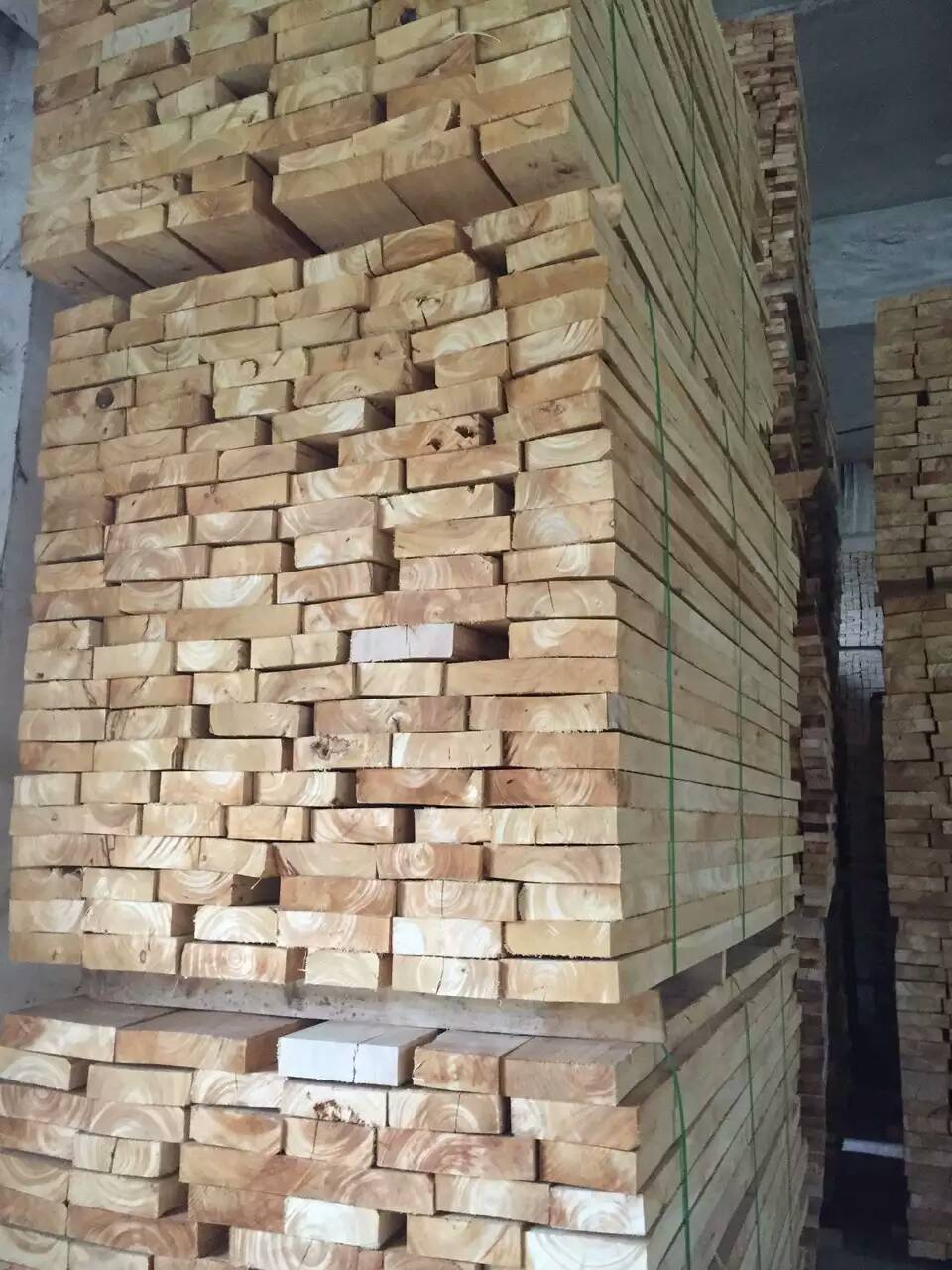 湖州橡胶木实木板材批发批发