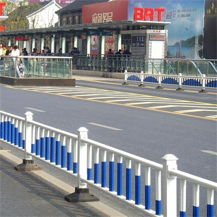 道路护栏 马路护栏城市交通隔离栏市政工程交通设施护栏