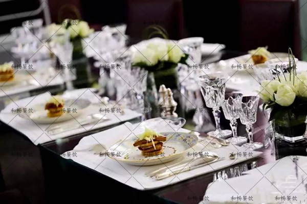 深圳企业周年庆宴会高端自助餐西餐外卖认准和畅餐饮