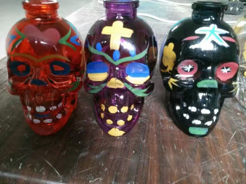 各种工艺瓶骷髅头瓶时尚玻璃瓶厂家个性化玻璃瓶 骷髅头工艺瓶图片