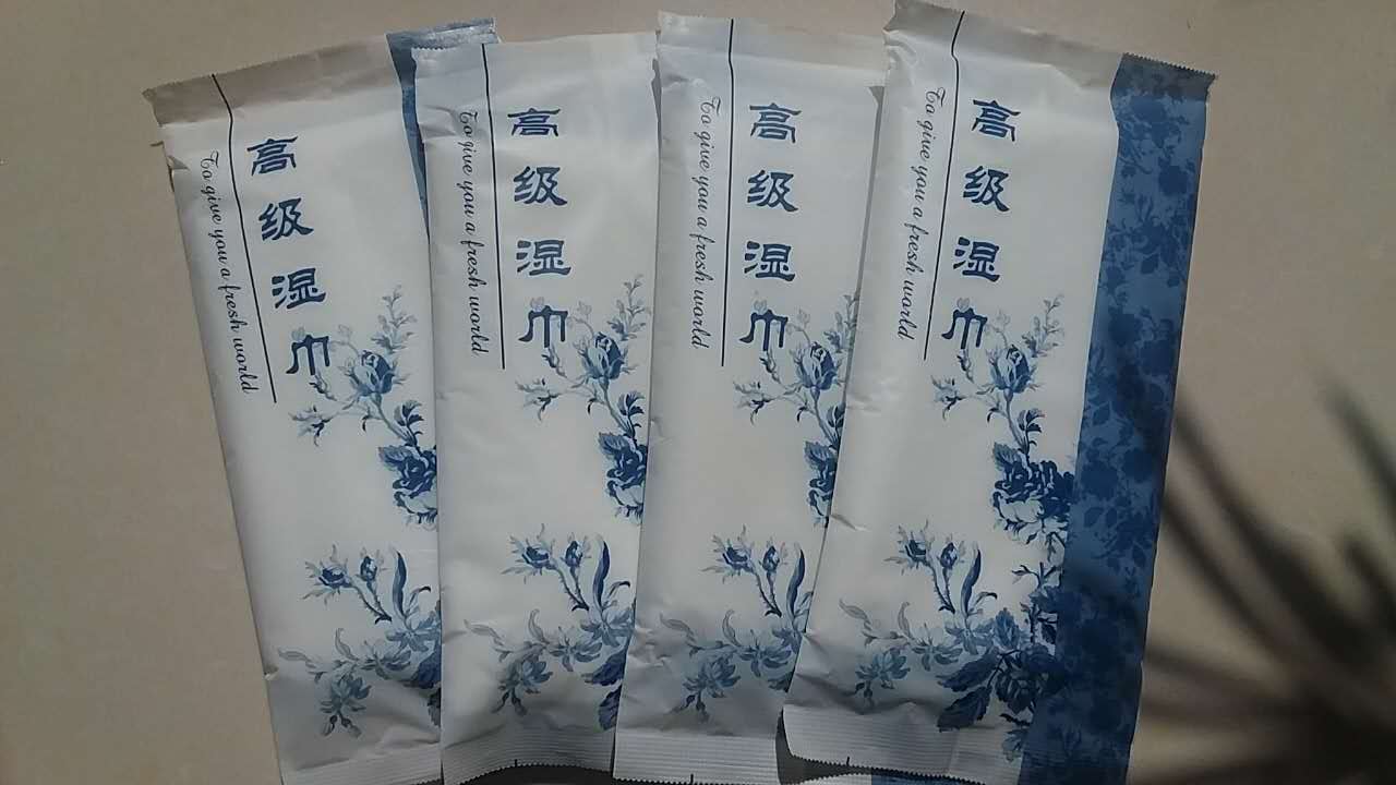 山西太原专业生产广告湿巾礼品湿巾餐巾等一系列酒店用品图片