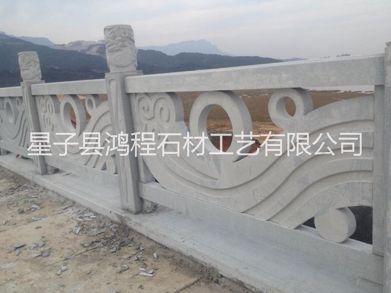 九江市石雕栏杆工程案例2 湖边镂空栏杆厂家