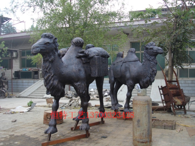 铜雕|铸铜骆驼雕塑制作厂家批发