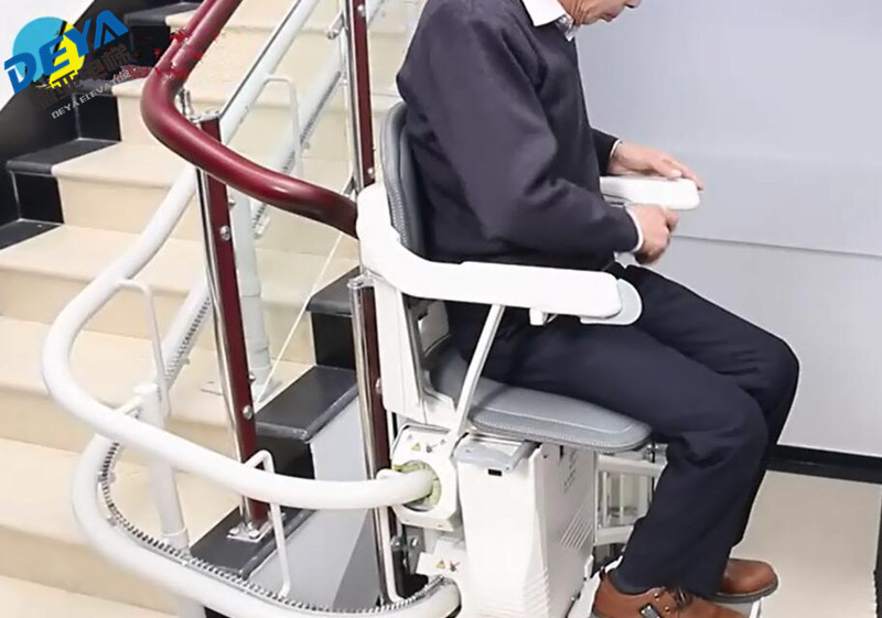 可折叠座椅升降机家用电梯老人电梯国产座椅电梯220V价格便宜