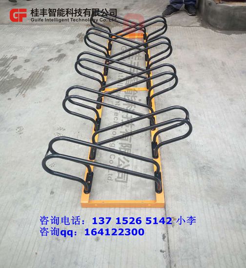 广州自行车停放架价钱 实惠型一架多用不锈钢螺旋式自行车停车架