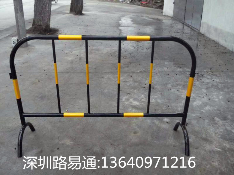 厂家供应隔离护栏 深圳反光黄黑铁