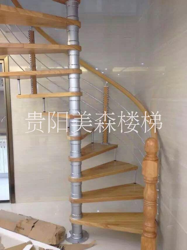 供应复式楼别墅旋转楼梯龙骨碳钢楼梯 整体非标楼梯