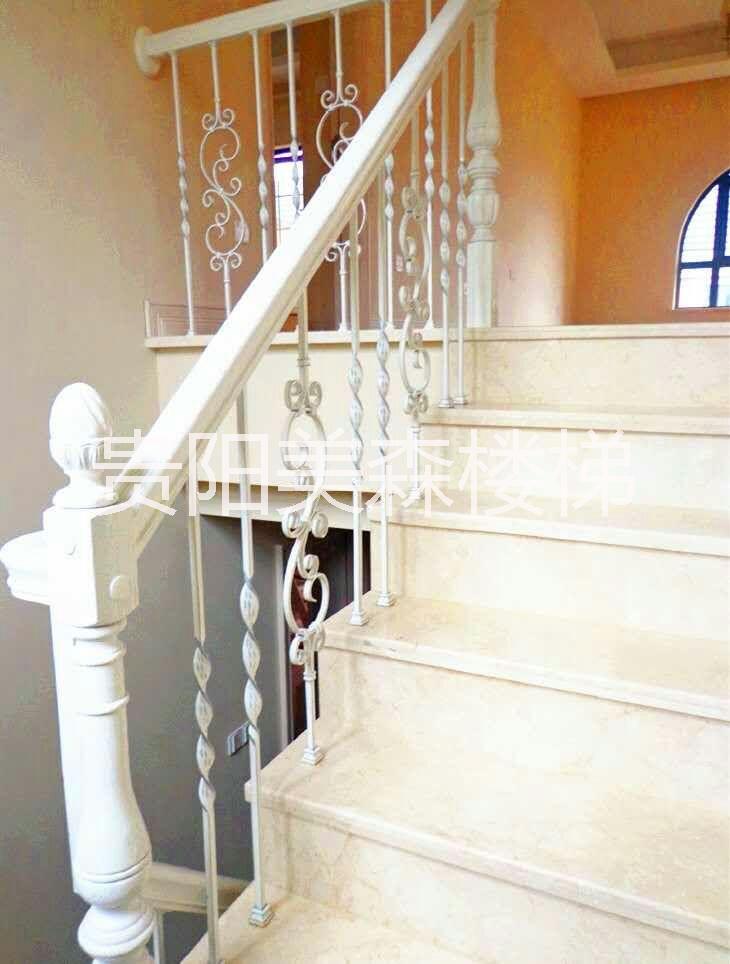 木楼梯 室内复式楼梯 家用室外楼梯 木质别墅楼梯 楼梯定做