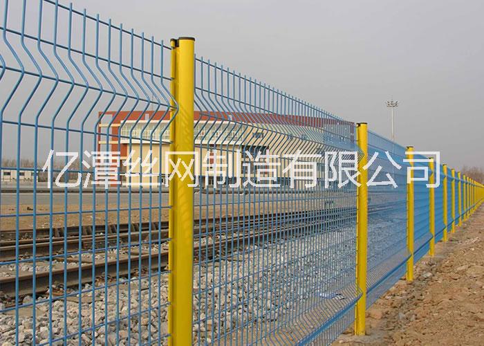 桃型柱护栏网供应商 桃型柱护栏网厂家 桃型柱护栏网价格