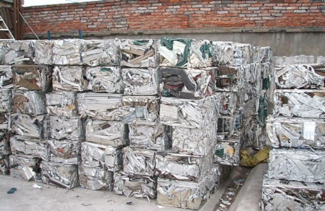回收废铝厂家 哪里有回收废铝 高价回收废铝