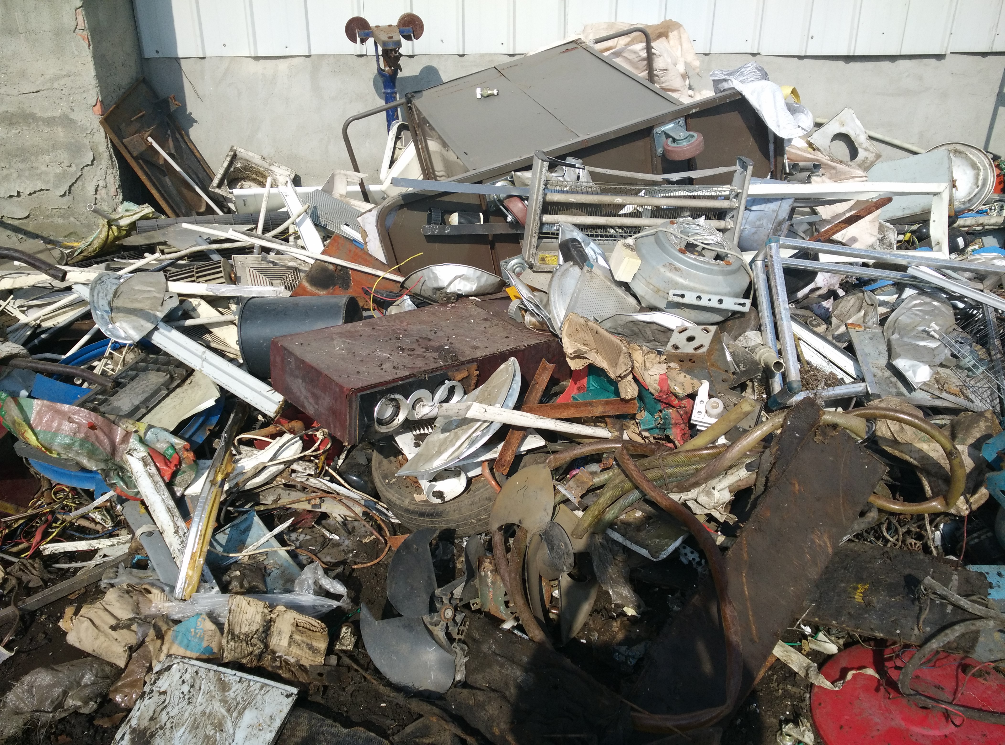 成都废旧物资回收、废旧设备回收图片