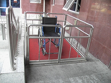 北京残疾人液压升降机 升降货梯  液压升降机厂家直销图片