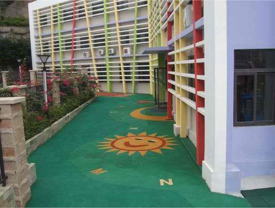 唐山幼儿园塑胶地面施工-彩色橡胶颗粒摊铺|环保、安全地垫