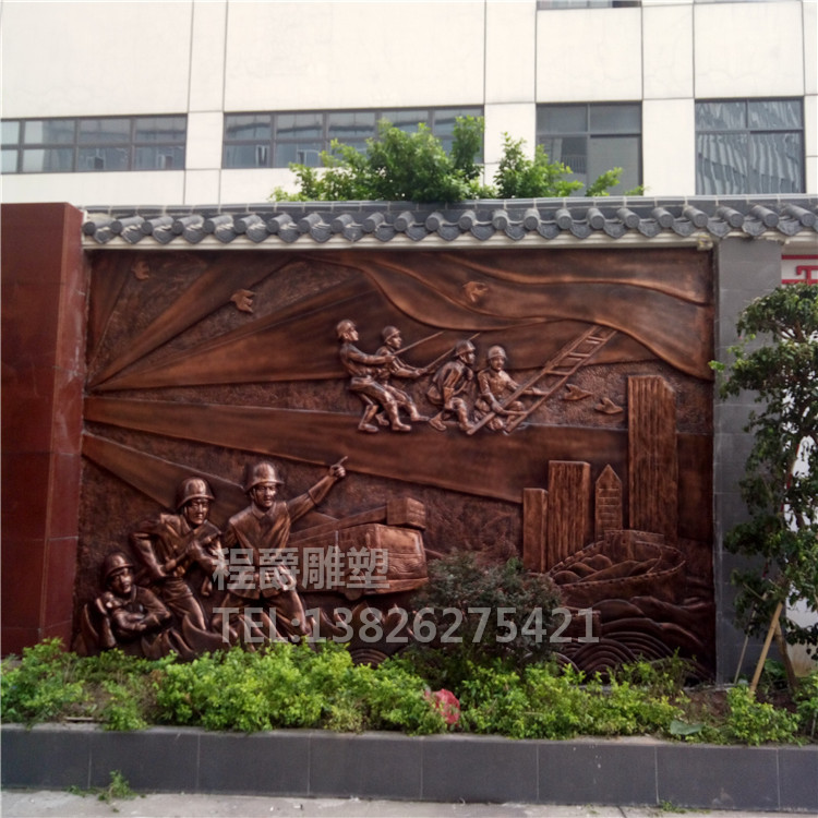 广州市玻璃钢消防人物浮雕厂家厂家定做玻璃钢消防人物浮雕 仿棕古铜浮雕 消防安全主题展示浮雕