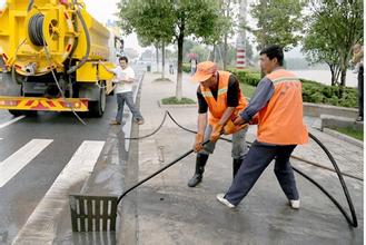 南京栖霞区管道疏通，清理排水沟，路面泥沙冲洗图片