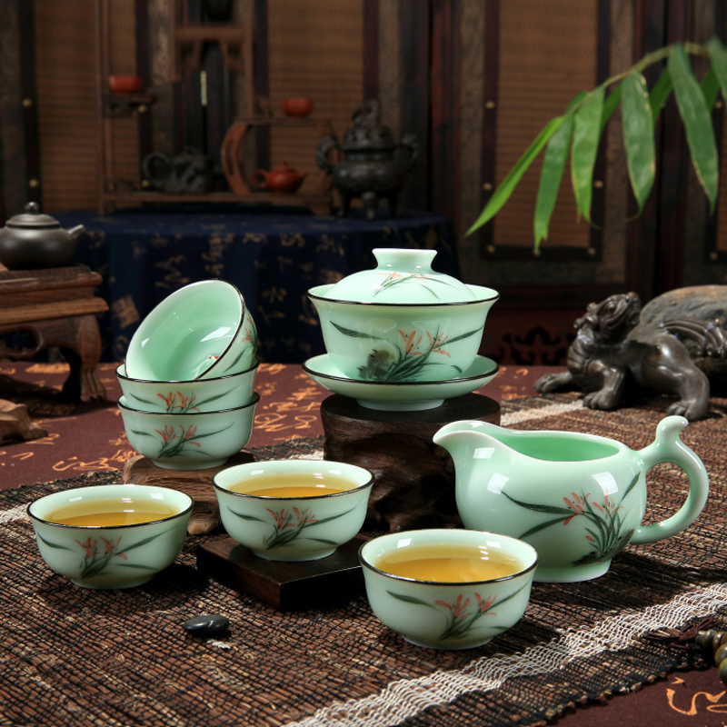 手绘盖碗八件套3.8寸陶瓷手绘浮雕鲤鱼功夫茶具 茶杯水杯套装 手绘盖碗八件套