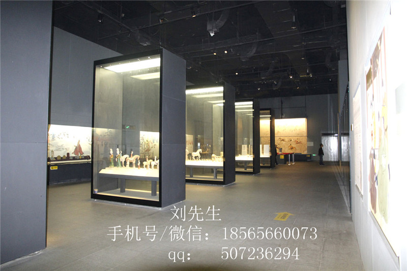 深圳博物馆展示柜四面玻璃展示柜定制柜精品陈列柜带灯带锁展柜